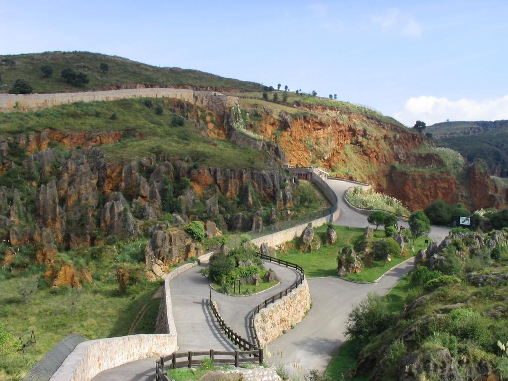 Cóbreces Apartamentos Camino Del Norte מראה חיצוני תמונה