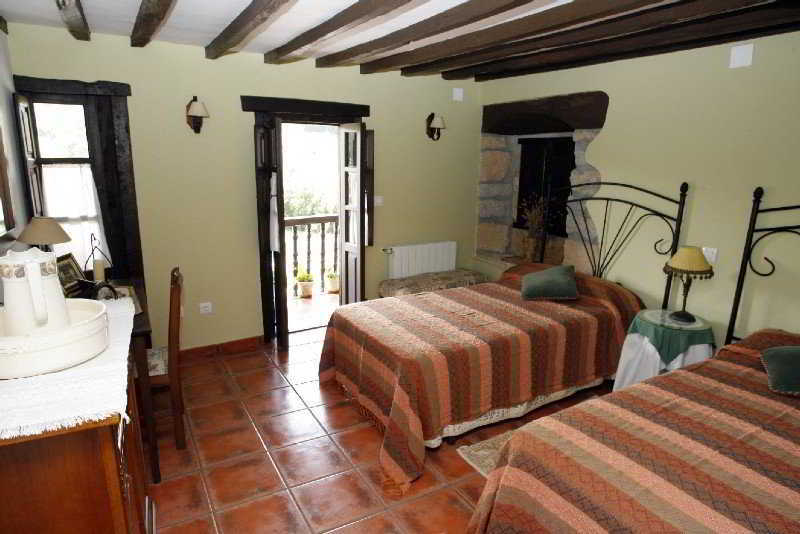 Cóbreces Apartamentos Camino Del Norte מראה חיצוני תמונה